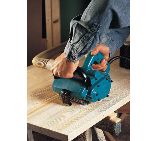 Шлифмашина щеточная Makita 9741