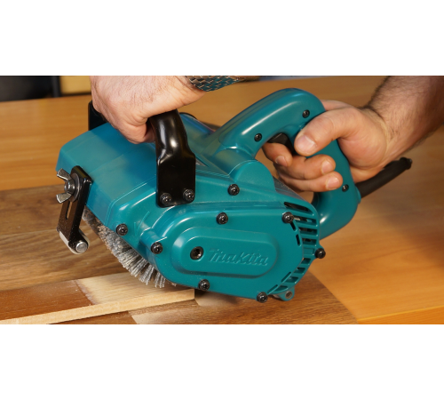 Шлифмашина щеточная Makita 9741