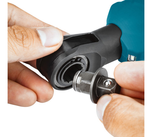 Трещотка аккумуляторная Makita CXT WR100DZ