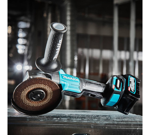 Аккумуляторная угловая шлифмашина Makita XGT GA012GM201
