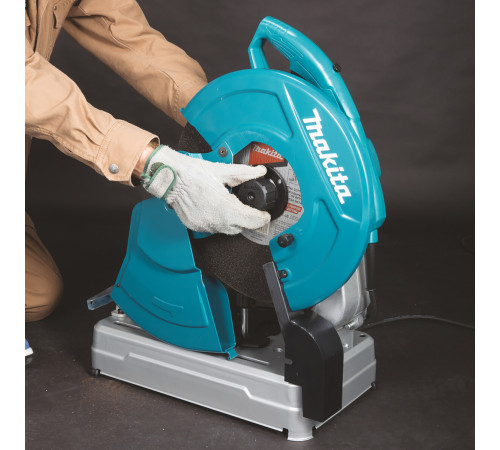 Пила отрезная по металлу Makita LW1400