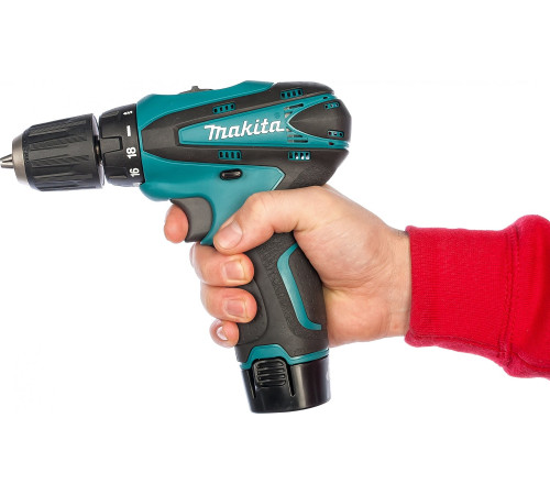 Дрель-шуруповерт аккумуляторная Makita DF330DWE