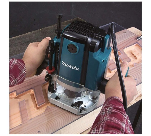 Фрезер погружной Makita RP1803FX02, в коробке, с подсветкой