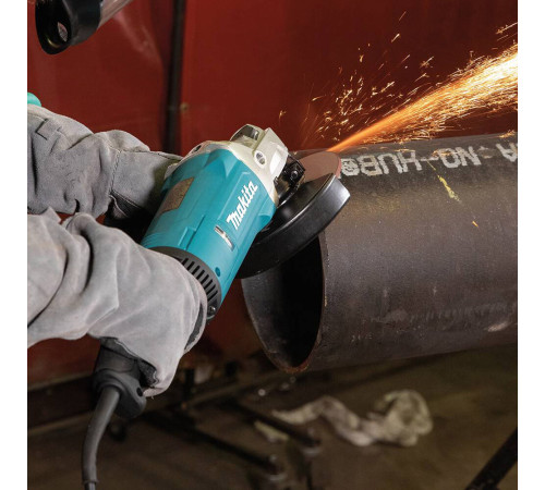 Шлифмашина угловая Makita GA7082