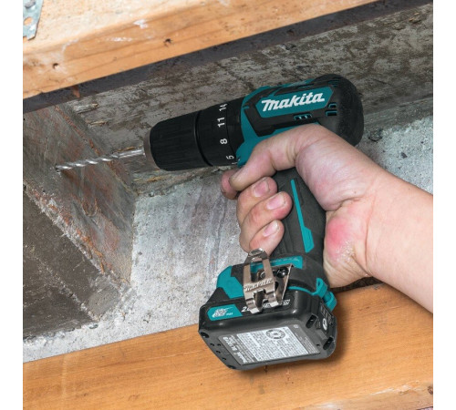 Дрель-шуруповерт аккумуляторная ударная Makita CXT HP332DWAE, в кейсе с 2 аккумуляторами