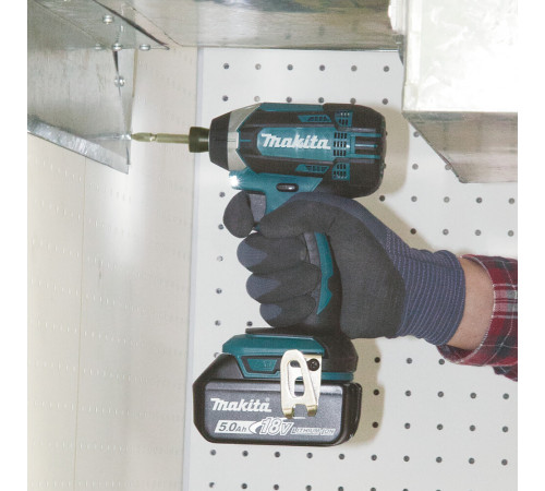 Аккумуляторный ударный шуруповёрт Makita LXT DTD152RME, в кейсе
