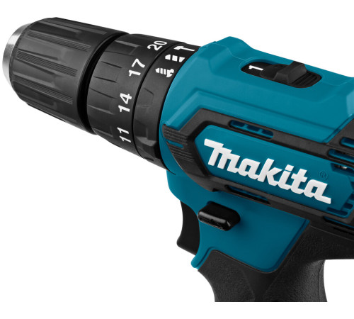 Дрель-шуруповерт аккумуляторная ударная Makita CXT HP333DWME, в кейсе