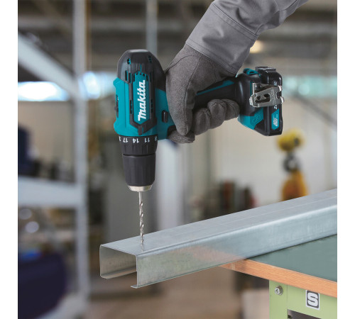 Дрель-шуруповерт аккумуляторная ударная Makita CXT HP333DWME, в кейсе