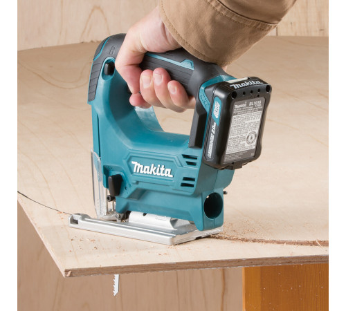 Лобзик аккумуляторный Makita JV101DWAE (в кейсе, с аккумулятором и зарядным устройством)