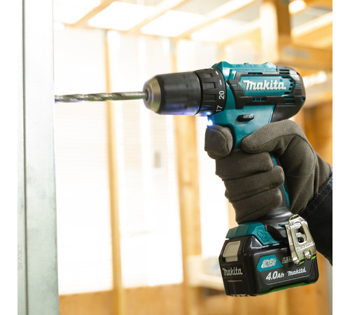 Аккумуляторная дрель-шуруповерт Makita CXT DF333DWME в кейсе