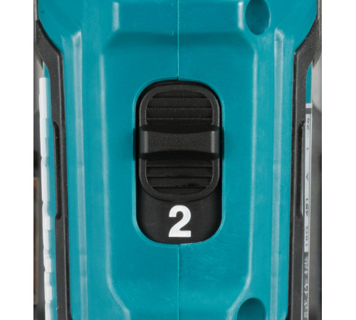 Аккумуляторная дрель-шуруповерт Makita CXT DF333DWME в кейсе
