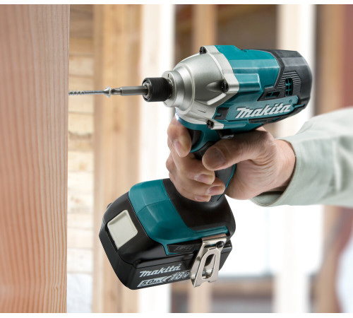 Аккумуляторный ударный шуруповёрт Makita LXT DTD156RFE, в кейсе