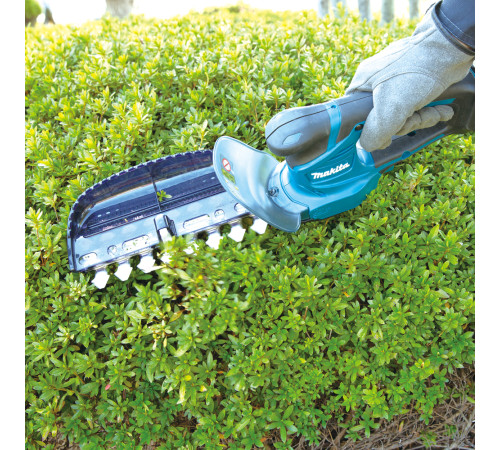Кусторез аккумуляторный Makita UH201DWA
