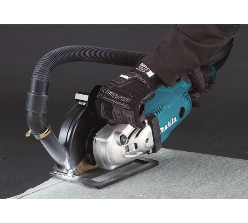 Шлифмашина угловая Makita GA9020SF