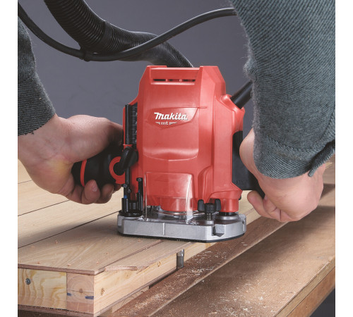 Фрезер Makita M3601
