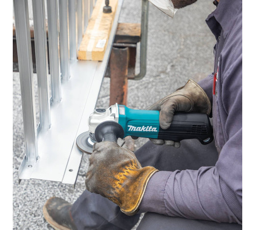 Шлифмашина угловая Makita GA5050R