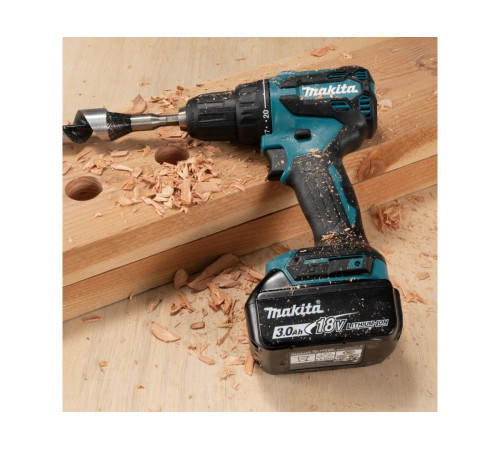 Аккумуляторная дрель-шуруповёрт Makita LXT DDF490SF1J, в кейсе